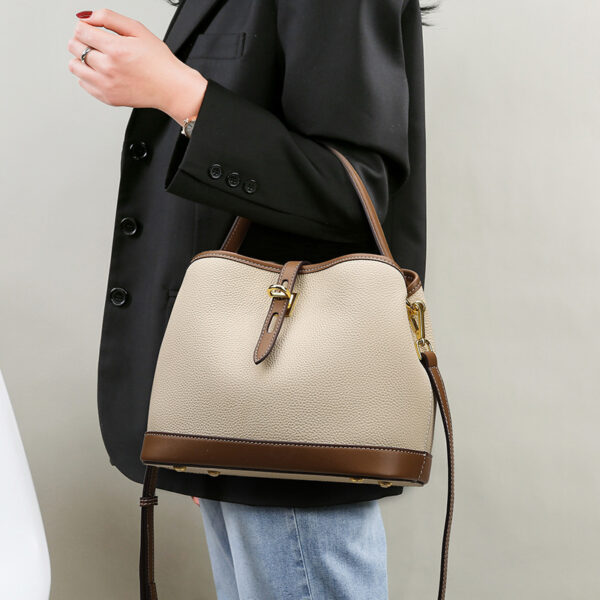 Lychee Pattern Large Capacity Shoulder Messenger Bag - Image 9