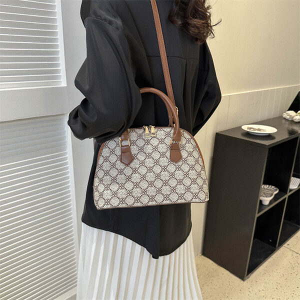 Fashion Simple Crossbody Casual Handbag - Image 3
