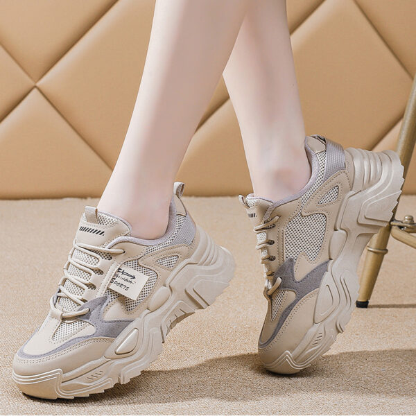 Female Casual And Lightweight Versatile Women's Sports Shoes - Image 5