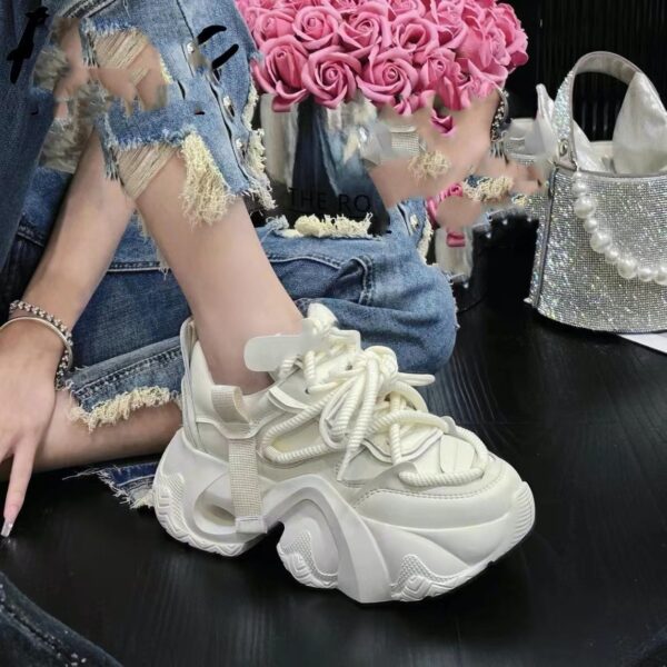 Fried Street Women's Super Hot All-match Small Thick Bottom Increased Lightweight Sneaker - Image 3